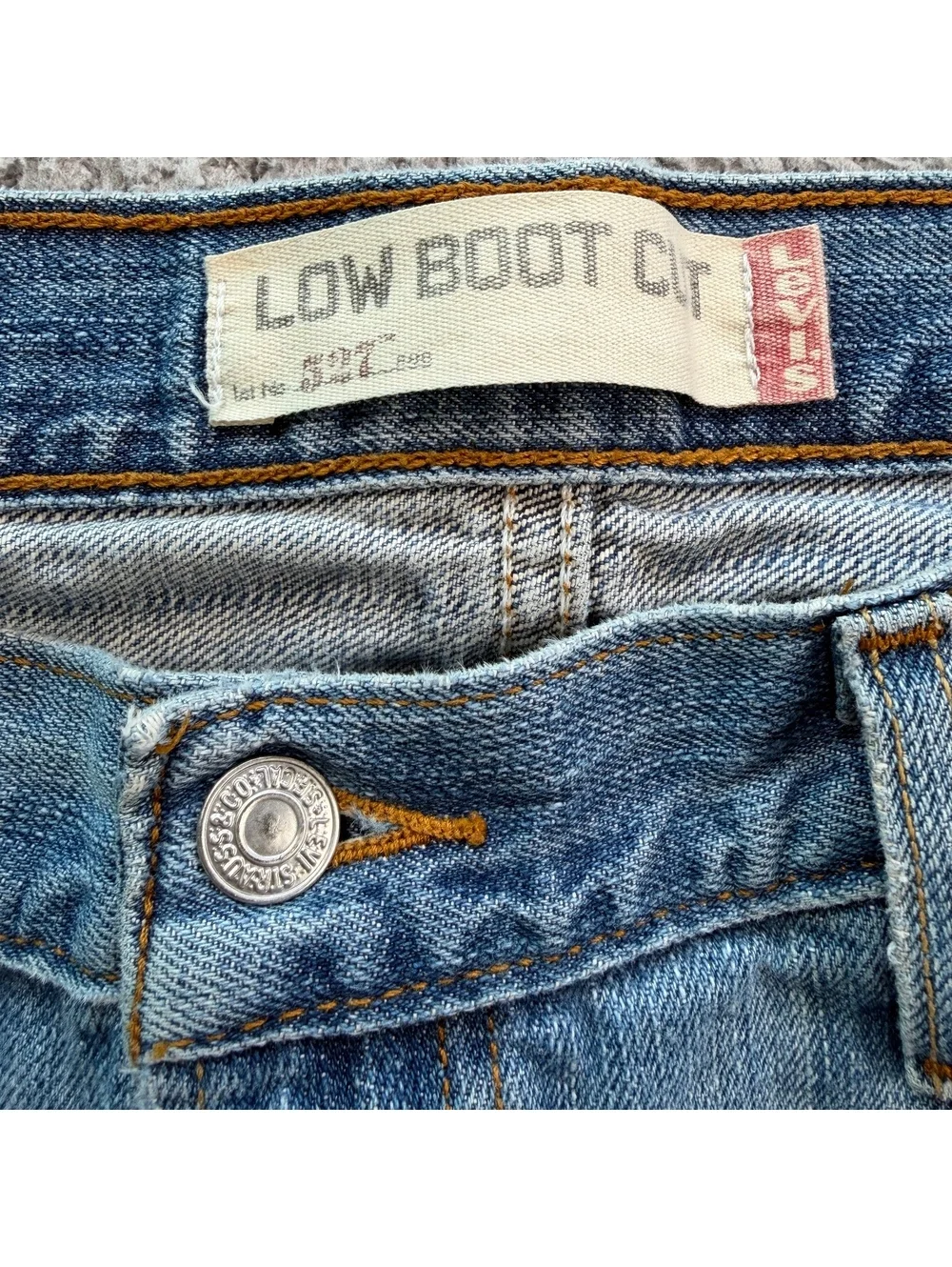 Levis era mid